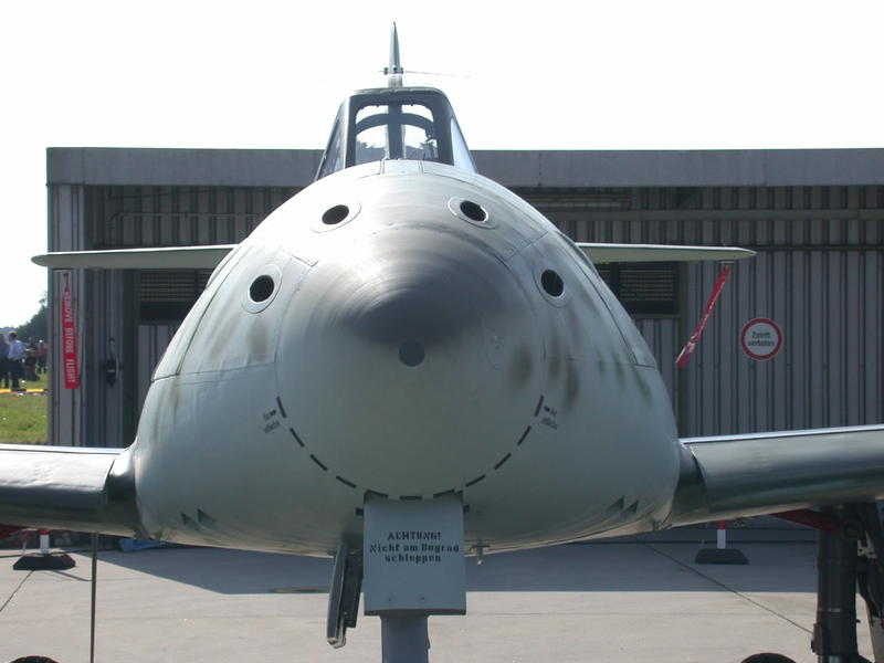 Illustration for article titled Me-262: The First Jet Fighter To Make a Diffrence